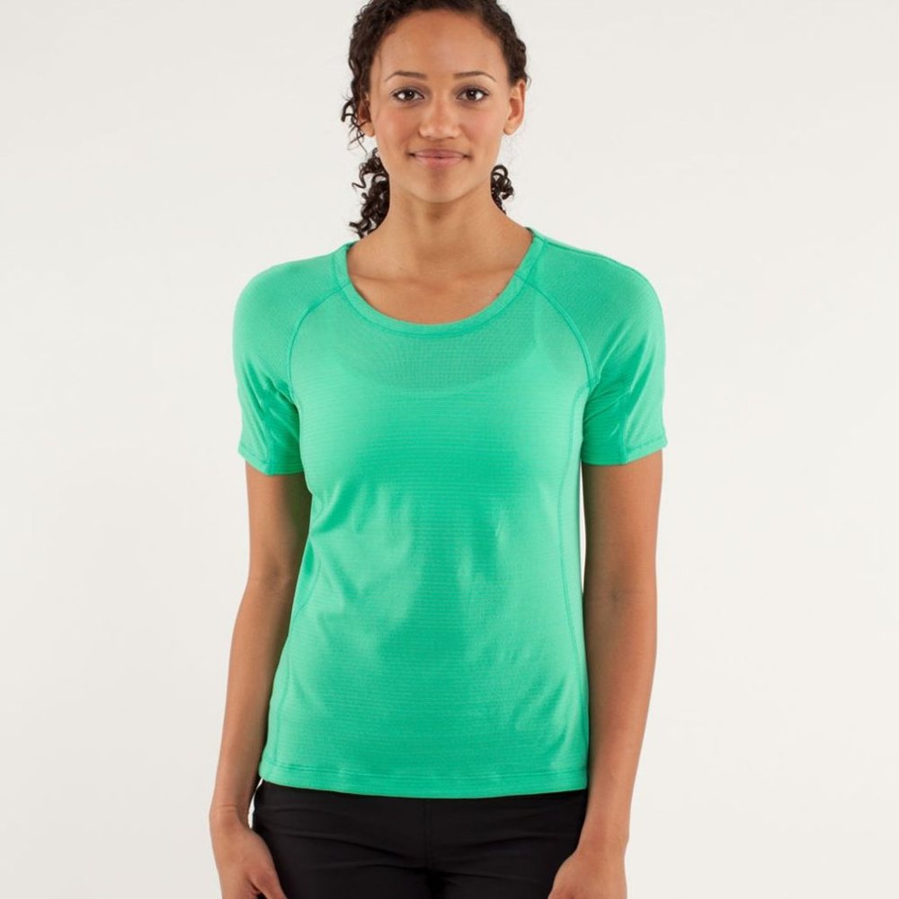 LULULEMON green silver lining short sleeve